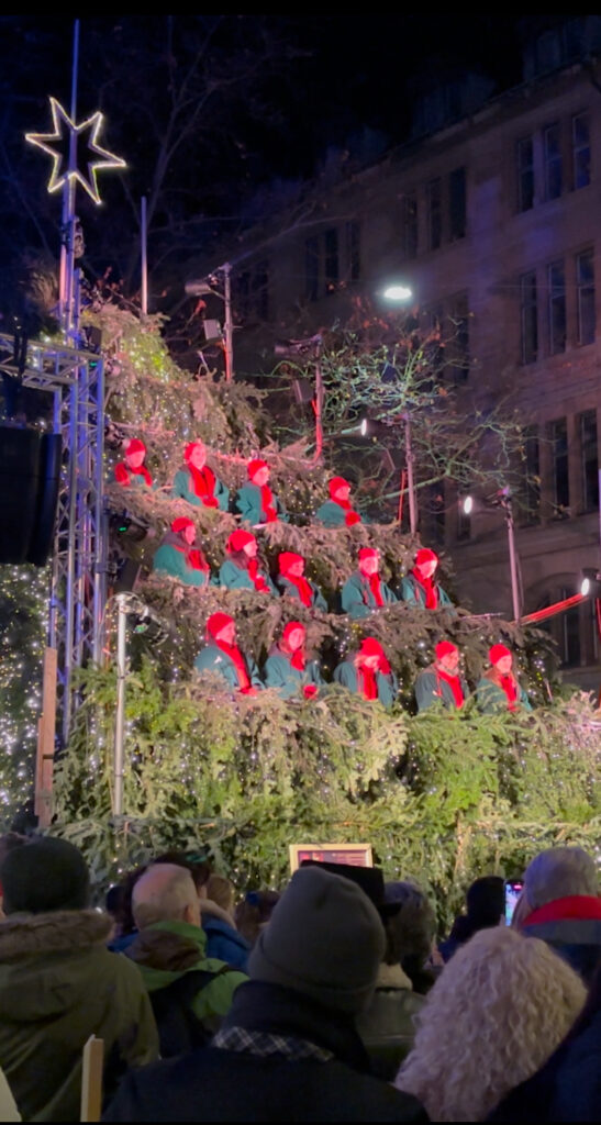 singing Christmas tree Zurich