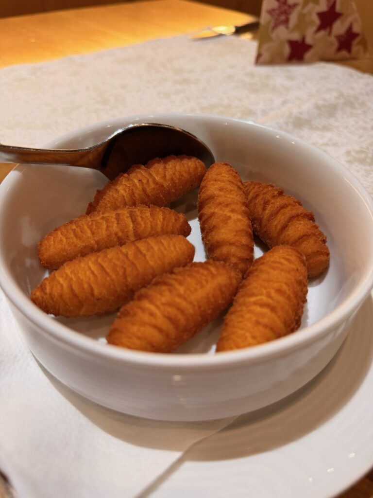 Weidachstube Neuner restaurant review dog