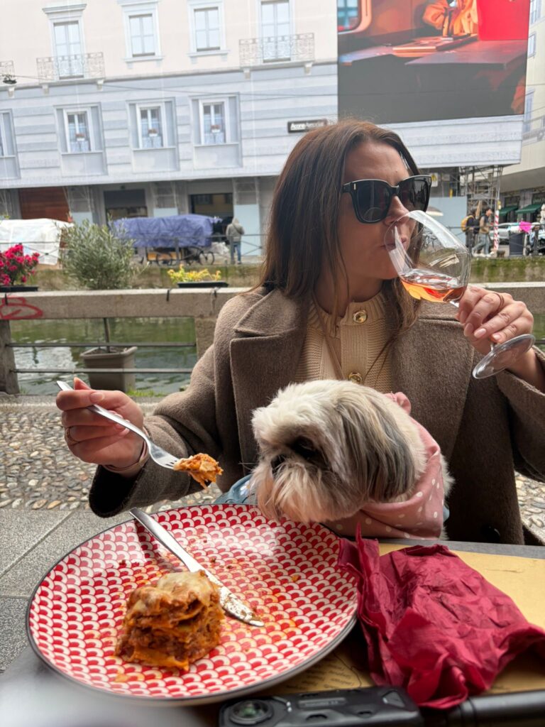 Naviglio 48 dog friendly restaurant canal milan